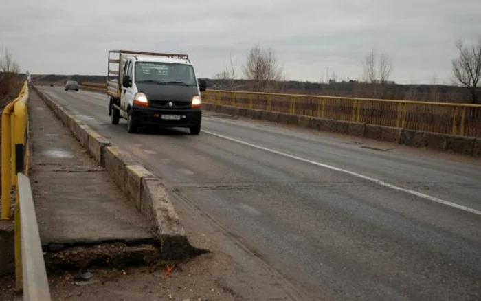 În anul 2014 s-au produs avarii grave la infrastructură, care au determinat distrugeri ale pragului de fund