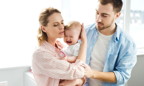 un bebelus care plange, shutterstock jpg