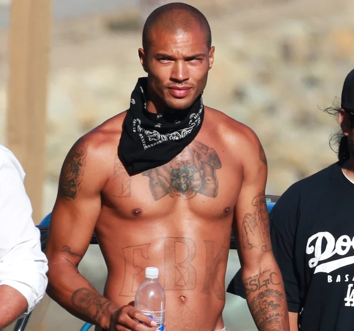 
    Din deţinut a ajuns fotomodelfoto: Hepta  