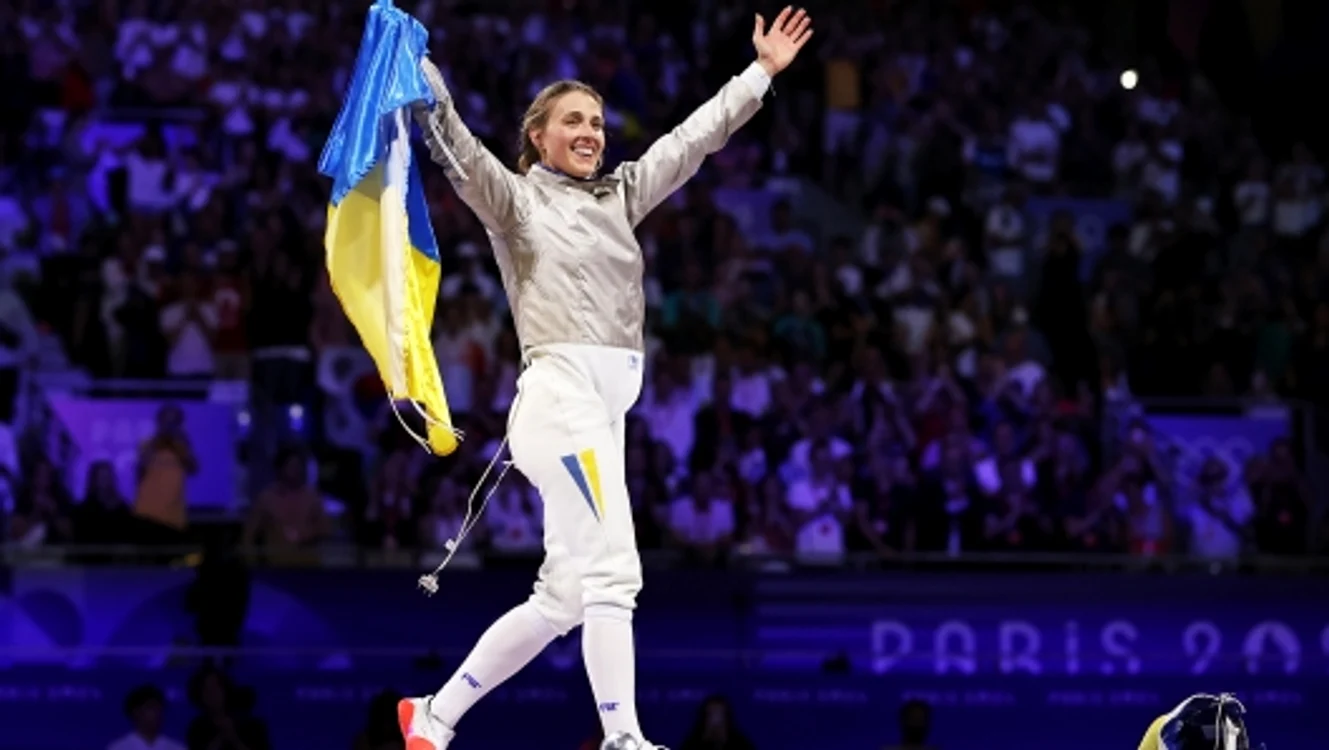 Ucraineanca Olga Kharlan, bucurându-se la Olimpiada din 2024