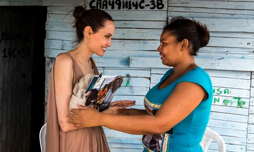 angelina jolie in columbia jpeg