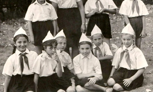 Memoria problematică a obiectelor comuniste jpeg