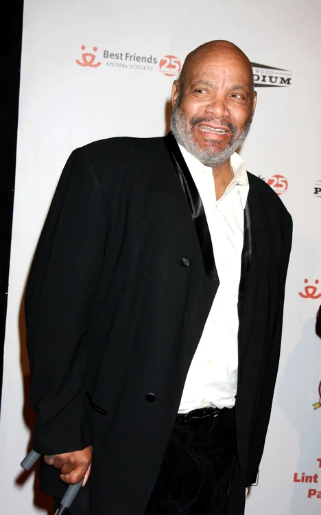 
    james avery  