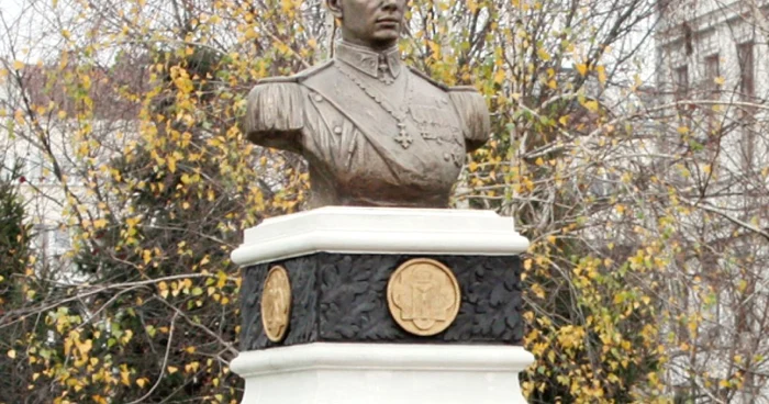 Bustul Regelui Mihai a fost dezvelit la Craiova în anul 2014