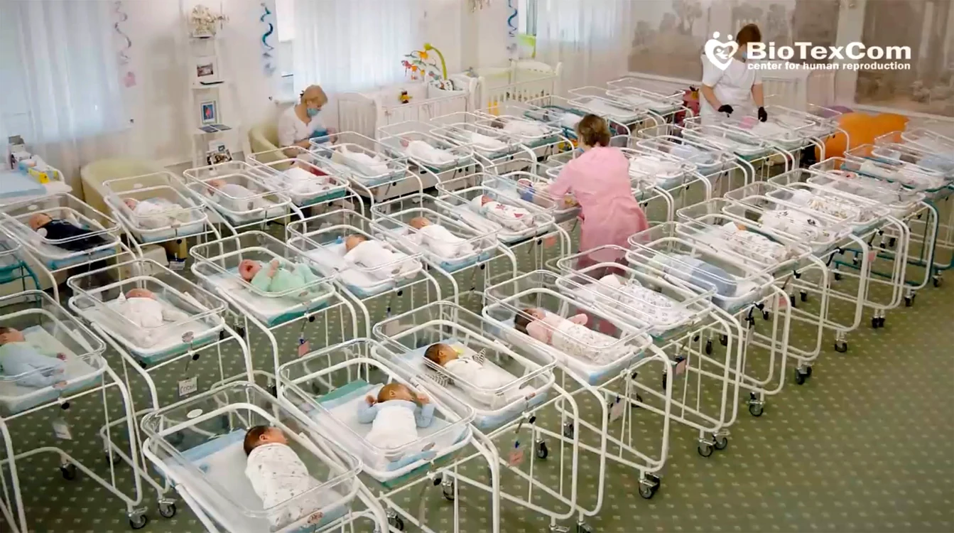 
    Un număr de 51 de bebeluşi născuţi de mame surogat sunt blocaţi într-un hotel de la periferia Kievuluifoto: Profimedia  