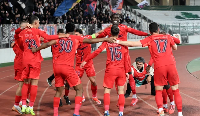 FCSB va sărbători titlul din Superliga României (FOTO: Sportpictures)