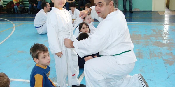 Iulian Machidon îşi pregăteşte fiul, pe Alex, pentru importantul examen