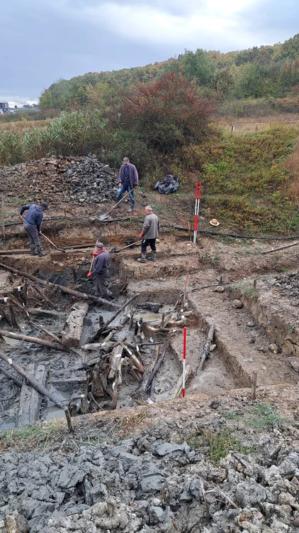 artefacte descoperite in Bistrita FOTO Muzeul Carpatilor Rasariteni jpg