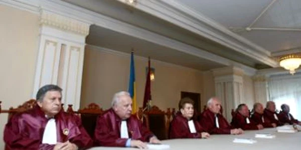 Curtea Constituţională dezbate sezizarea PDL privind moţiunea de cenzură