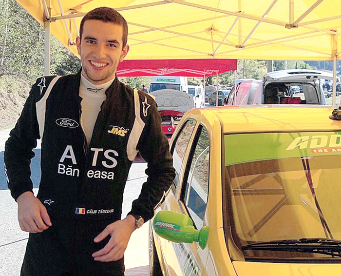 Tăriceanu e mândru de cei doi fii ai săi, Călin (18 ani) şi Mihai (11 ani), mai ales că ambii îi calcă pe urme şi sunt pasionaţi de maşini