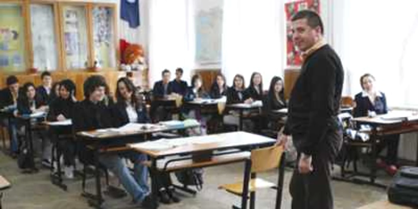 Cei mai mulţi profesori au venit astăzi la cursuri