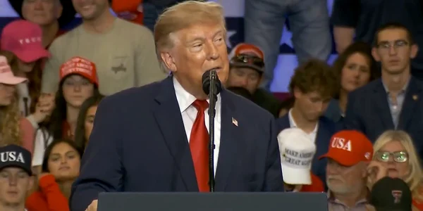 Trump la un miting in Texas