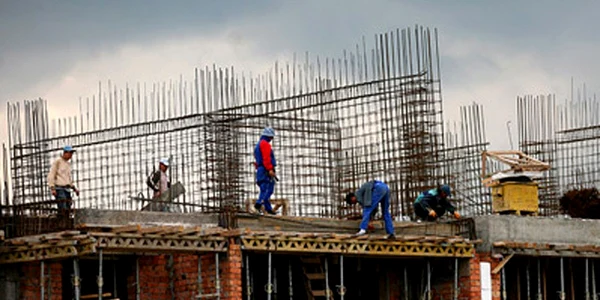 Muncitorii din construcții rămân fără locuri de muncă în sezonul rece