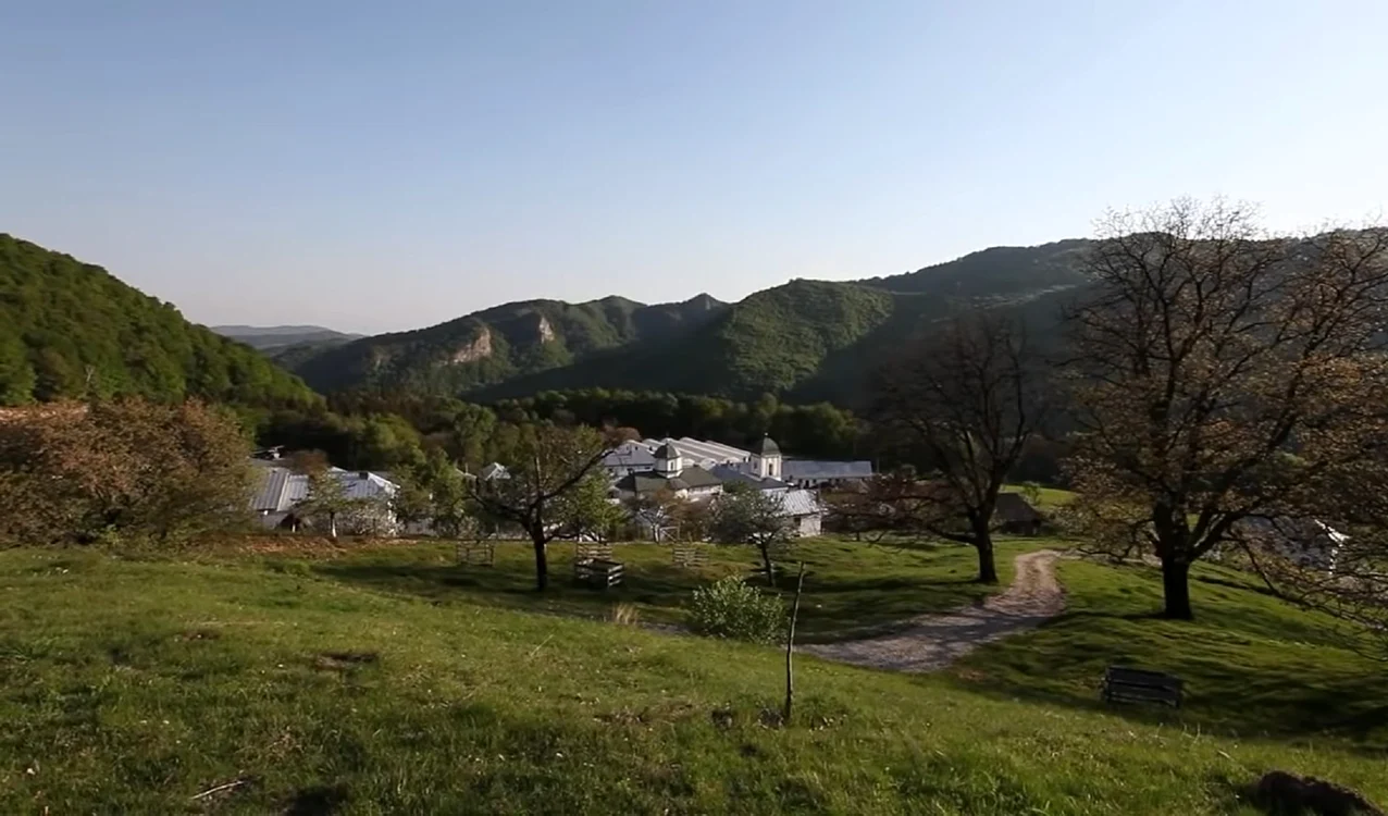 Mănăstirea Frăsinei Athosul românesc din Muereasca Vâlcea Foto Daciana Stoica