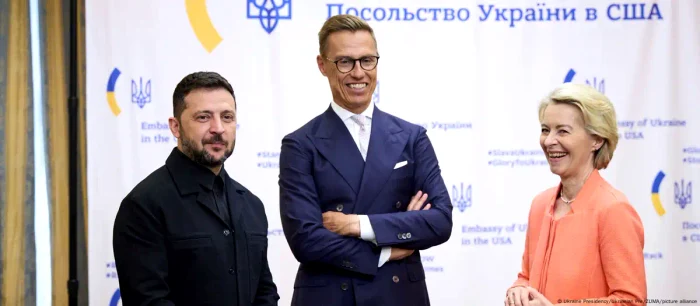 Președintele finlandez Stubb, alături de omologul ucrainean Zelenski și de Ursula von der Leyen  