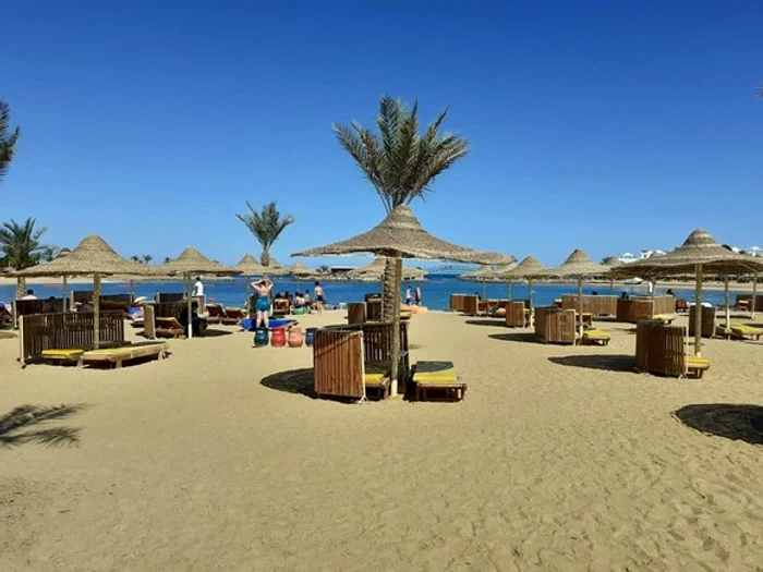 Doar plajele din resorturi sunt deschise în Egipt