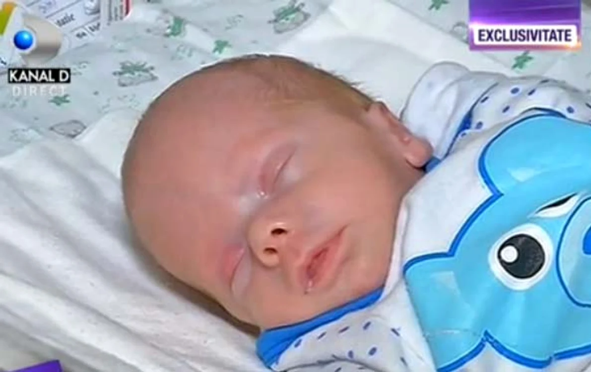 Micuţul se simte mai bine şi va fi în curând externat 