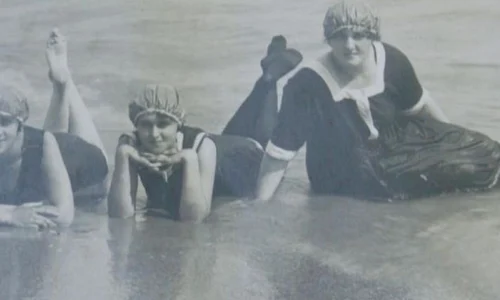 Portretul femeii în presa interbelică  Nicolae Iorga: „Ciorapii acopăr picioarele lipsite de baie“ jpeg