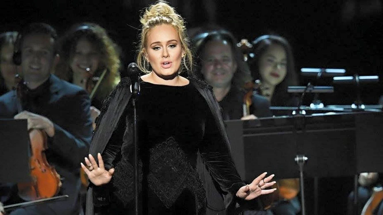 Adele gafa Grammy 2017 tribut George Michael jpeg