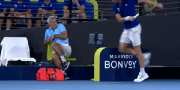Tsitsipas