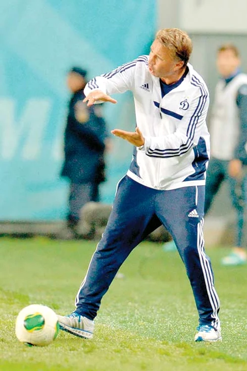 Dan Petrescu l-a avut rival pentru acest post pe Mircea Lucescu (Foto: guliver/getty images)