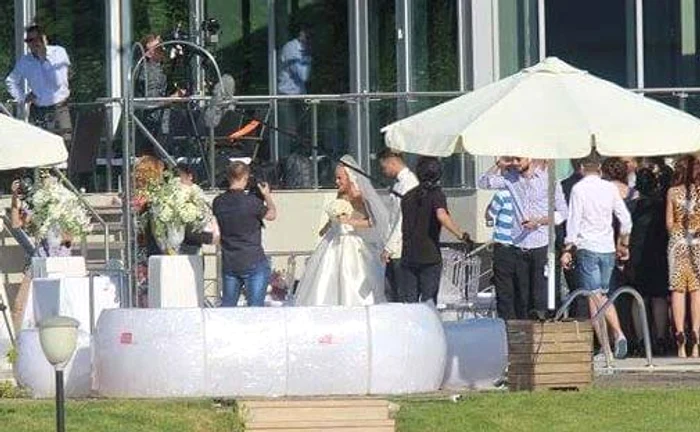 Anda Adam radiază de fericire lângă soţul ei, Sorin AndreiFoto: Captură Antena Stars