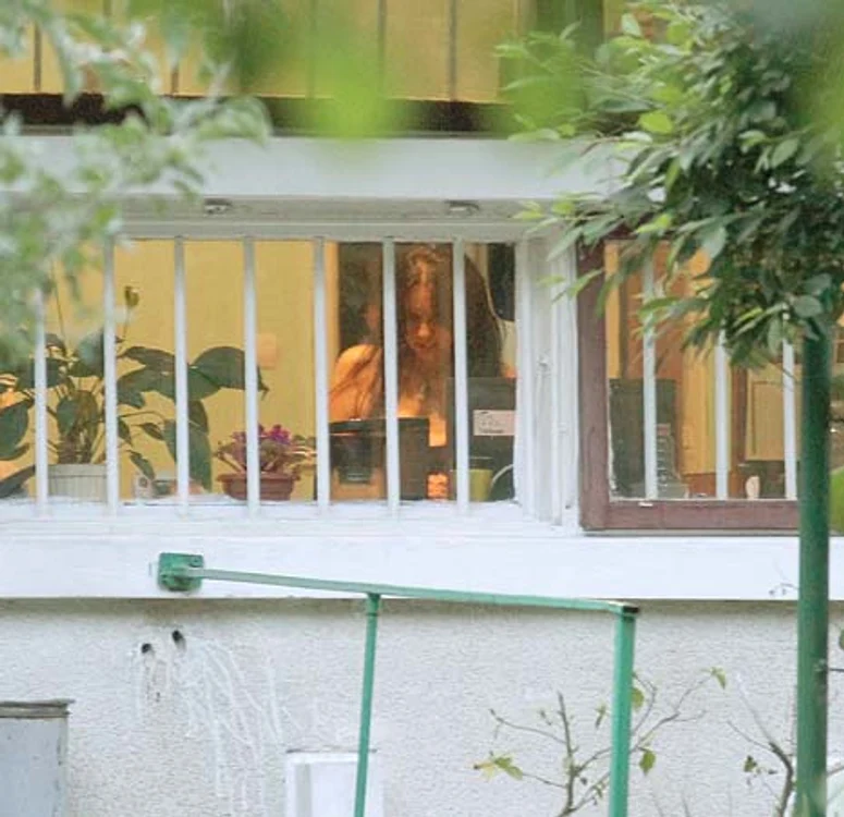 Este cercetată în libertate pentru şantaj