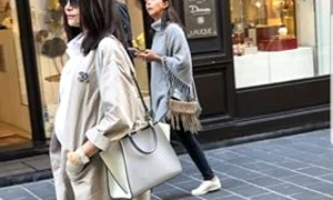 Alina Pușcaș se află în vacanță în Franța jpeg