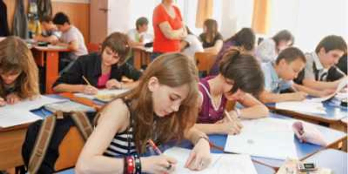 Testarea elevilor de gimnaziu stârneşte ceartă în Parlament Foto: Lucian Muntean