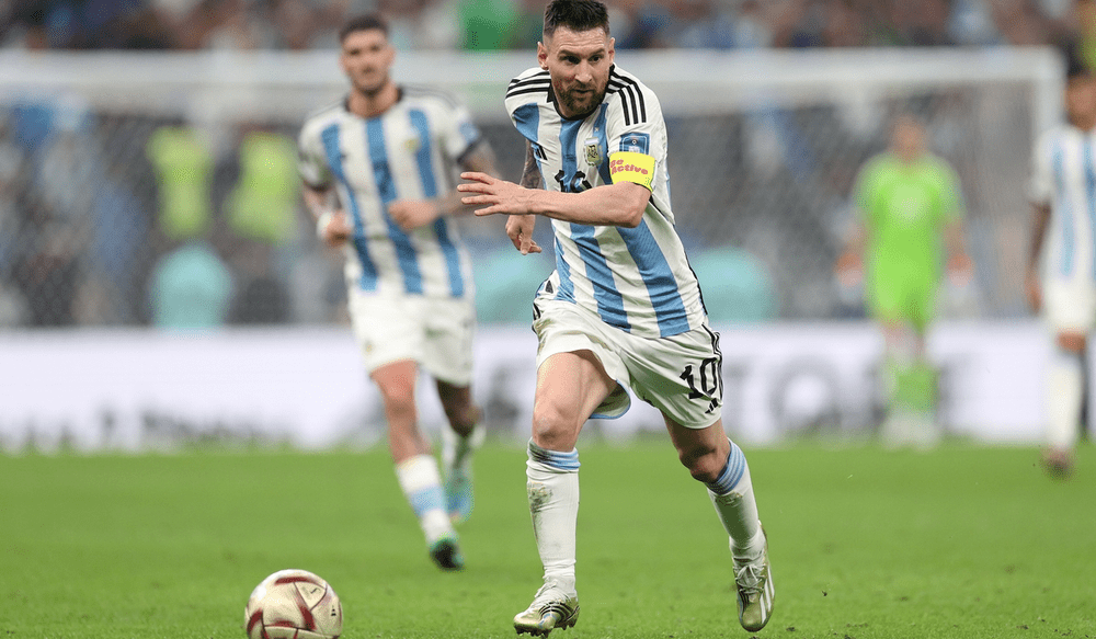 Dan Petrescu: „Messi merită să ia Cupa Mondială. E cel mai bun din istoria fotbalului”