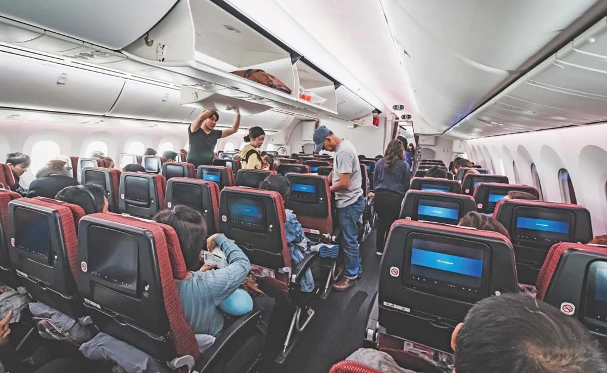 
    Pasagerii germani de la bordul aeronavei British Airways au fost şocaţi când pilotul le-a spus că au aterizat în Scoţia  