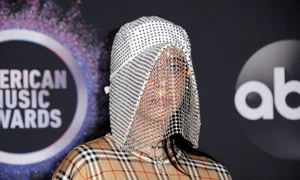 2 billie eilish deschidere jpg jpeg