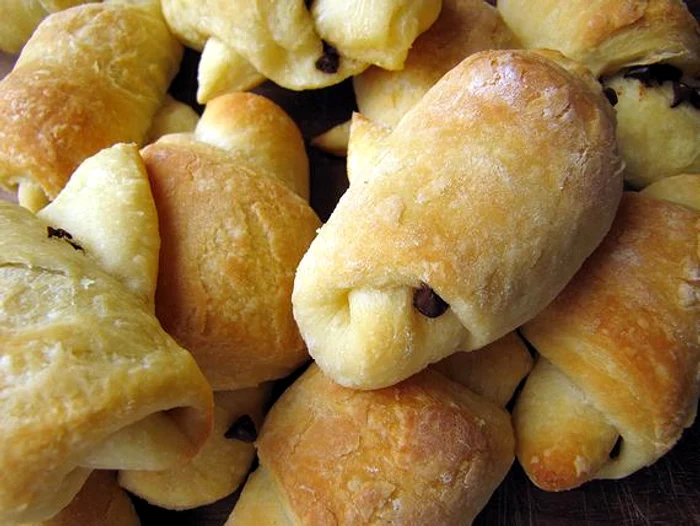 1 cornulete cu rahar jpg jpeg