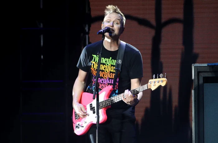 Mark Hoppus, basistul şi solistul trupei Blink-182. FOTO Rich Fury/Getty Images pentru iHeartMedia