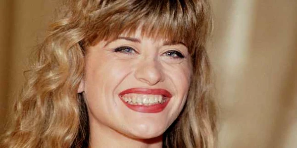 loredana groza in 1999 foto mediafax