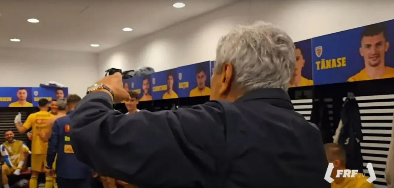 Scene violente în vestiarul tricolorilor, după eșecul cu Turcia. Florin Tănase ar fi aruncat cu scaunul după un coleg de la națională