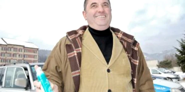 Petre Mărginean i-a făcut un cadou-surpriză edilului din Lupeni