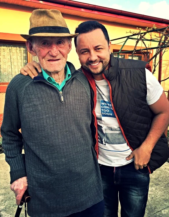 Cătălin și bunicul său i-au emoționat pe admiratorii vedetei