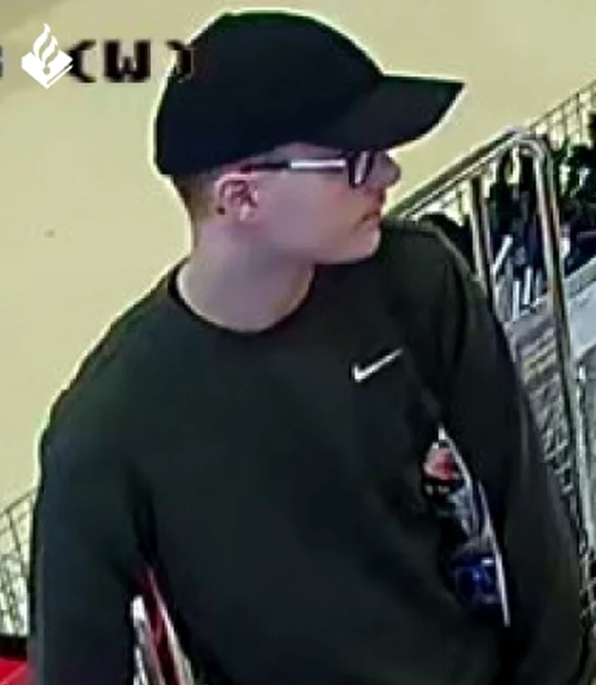 Un al patrulea  suspect este căutat