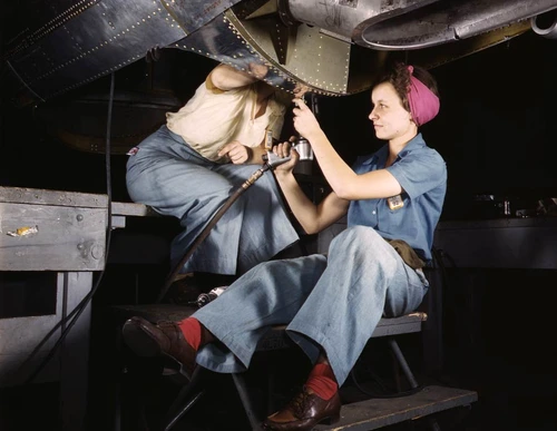 20 wc women working at douglas aircraft jpg jpeg