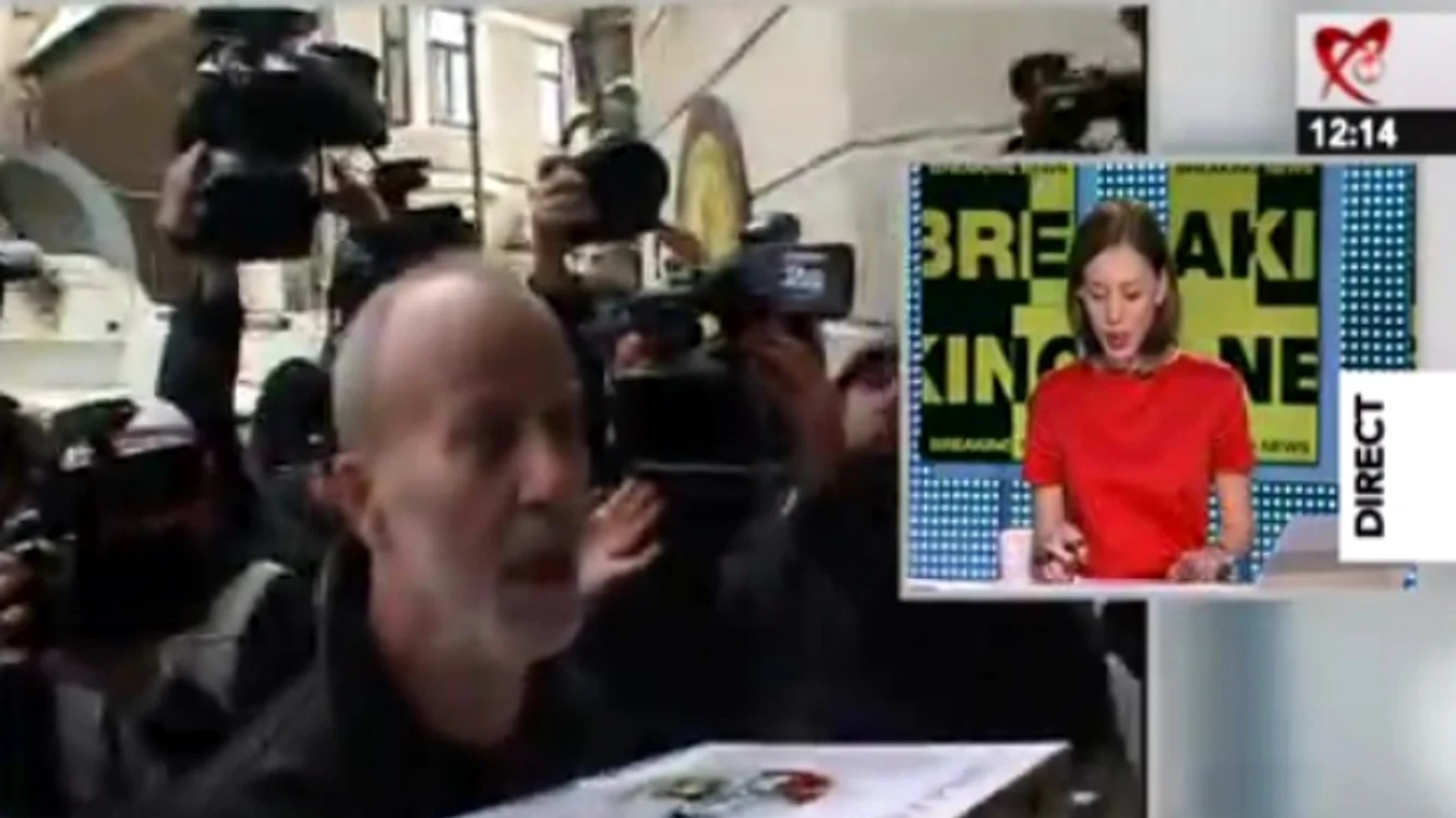 
    Andrei Gheorghe a venit cu pizza pentru procuroriCaptură Realitatea TV  
