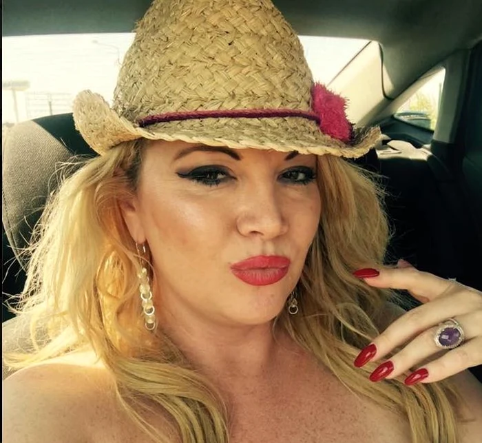 
    Oana LisFoto: Facebook  