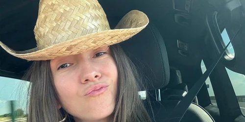 Adela Popescu a împlinit 38 de ani pe 8 octombrie