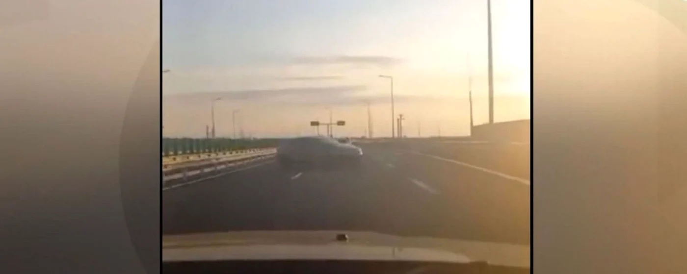 Momentul în care șoferul imprudent intoarce mașina FOTO captură video