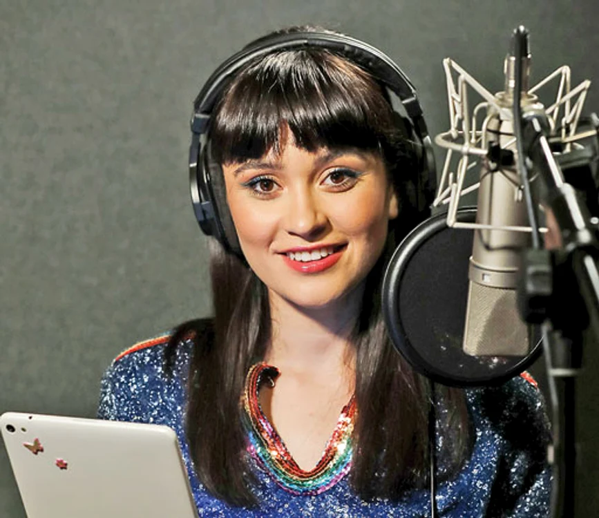 Irina s-a distrat în studioul de înregistrări