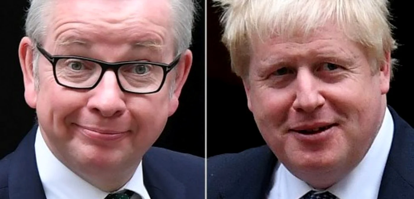 Michael Gove si Boris Johnson FOTO AFP