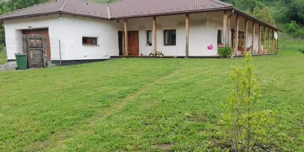casa exterior jpg