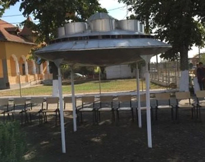 Farfuria zburătoare are 700 de grame