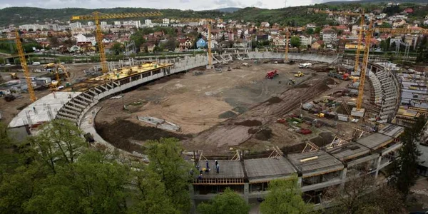 Viitorul stadion va avea o capacitate de 30.500 de locuri. FOTO: Caius Raţiu
