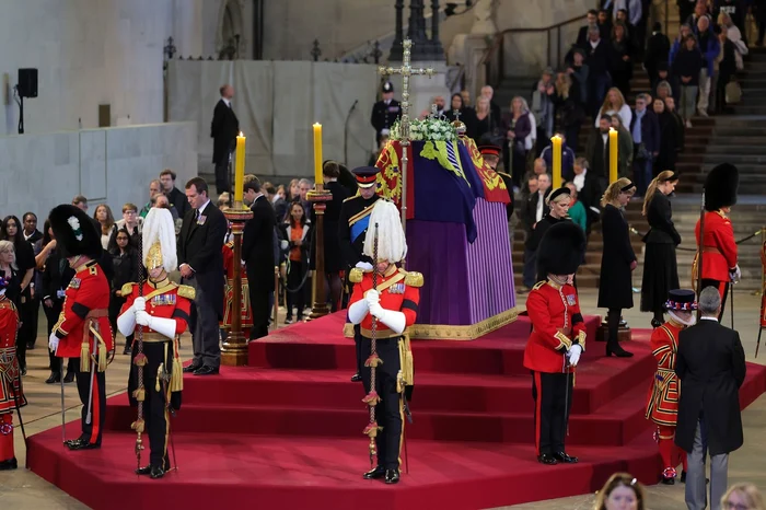 Sicriul Reginei Elisabeta a II-a. Foto: Arhiva Adevărul